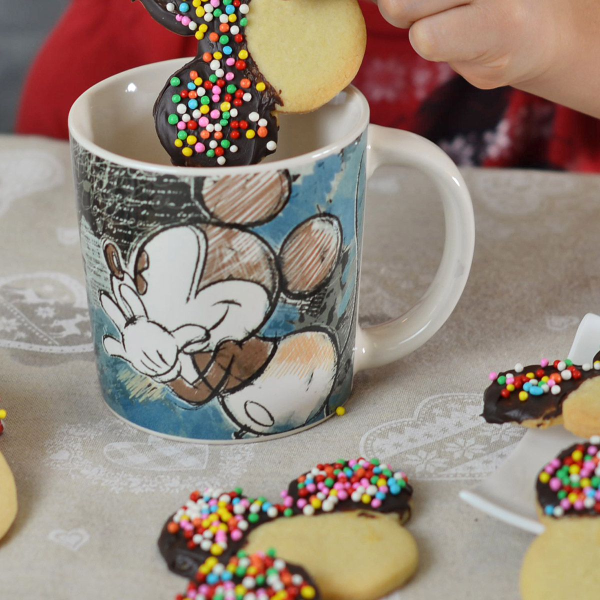 Disney Tasse / Kaffeetasse Elfenbein-Mickey "Türkis" - Mickey & Minnie Color Fun, im italienischen Design PWM21CF-1T, 39cl