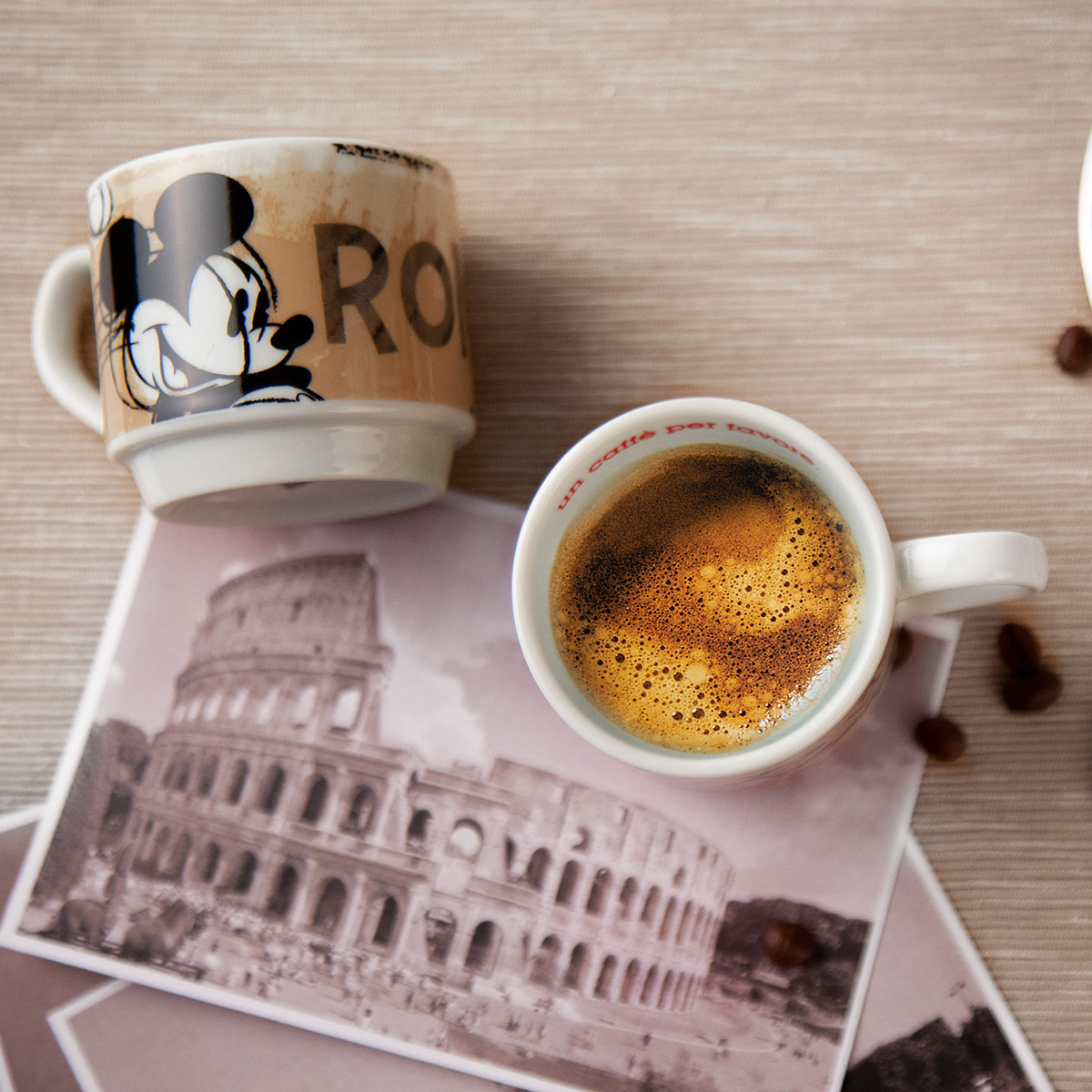 Disney Espresso Tassen 6er Set Mickey & Minnie stapelbar + Metallgestell Coffee In The City im italienischen Design