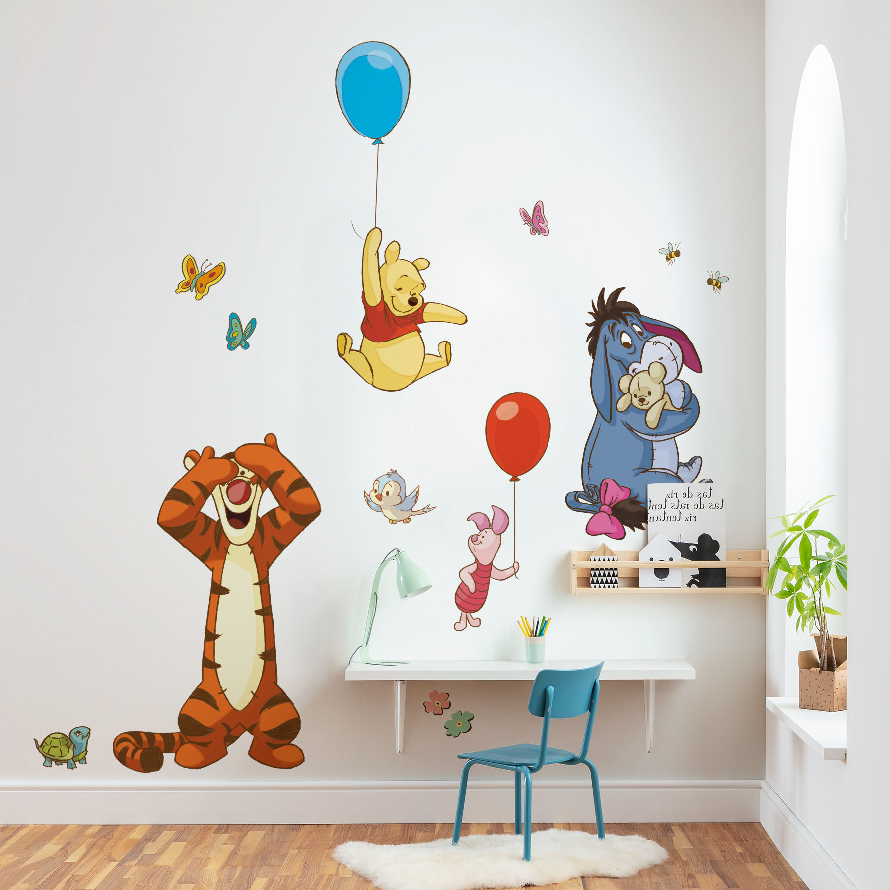 Disney Vlies Fototapete selbstklebend Winnie Puuh "Winnie and Friends XXL" 127cm x 200cm