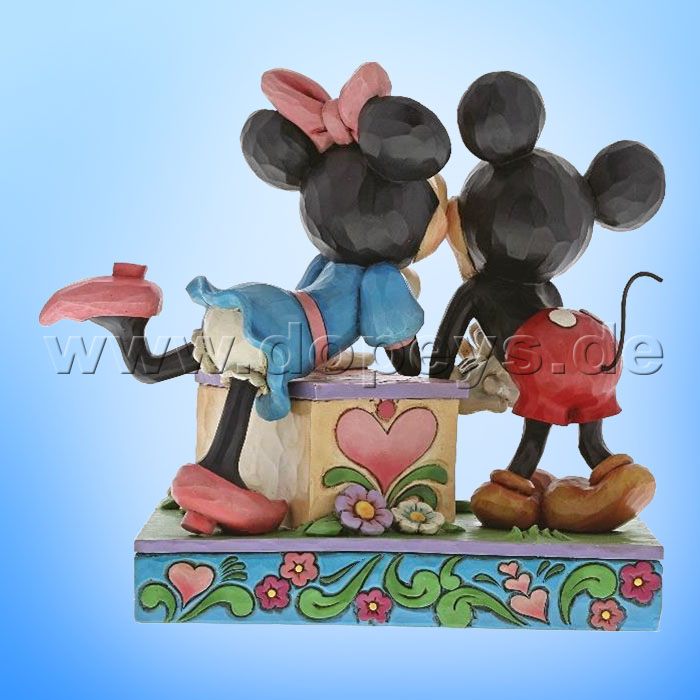 Disney Traditions / Jim Shore figurine from Enesco "Kissing Booth (Mickey Mouse & Minnie Mouse)" 6000970