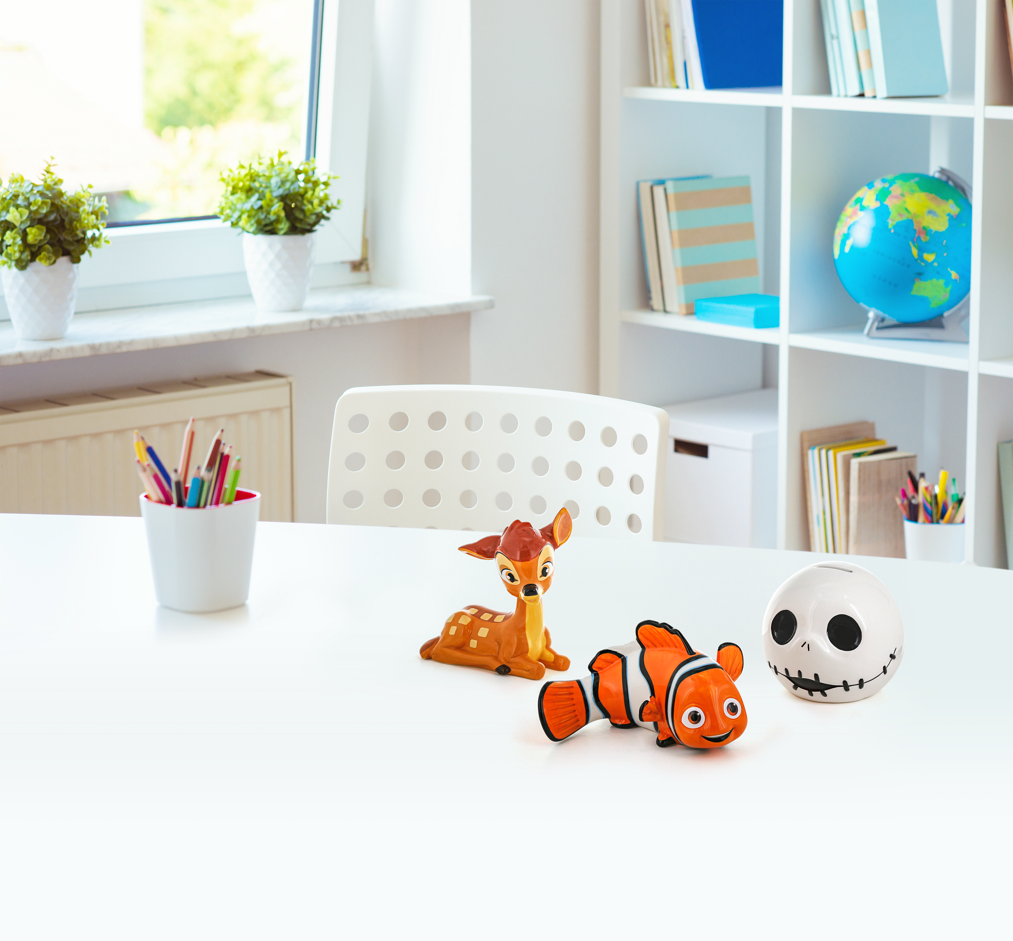 Enchanting Disney Collections - Sharkbait (Finding Nemo Money Bank) A30466