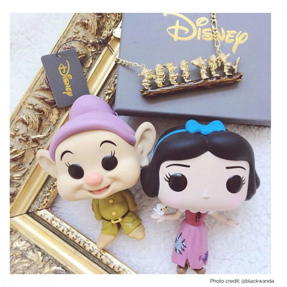Disney Necklace - Seven Dwarfs (Snow White) in Gold from Couture Kingdom 12100221