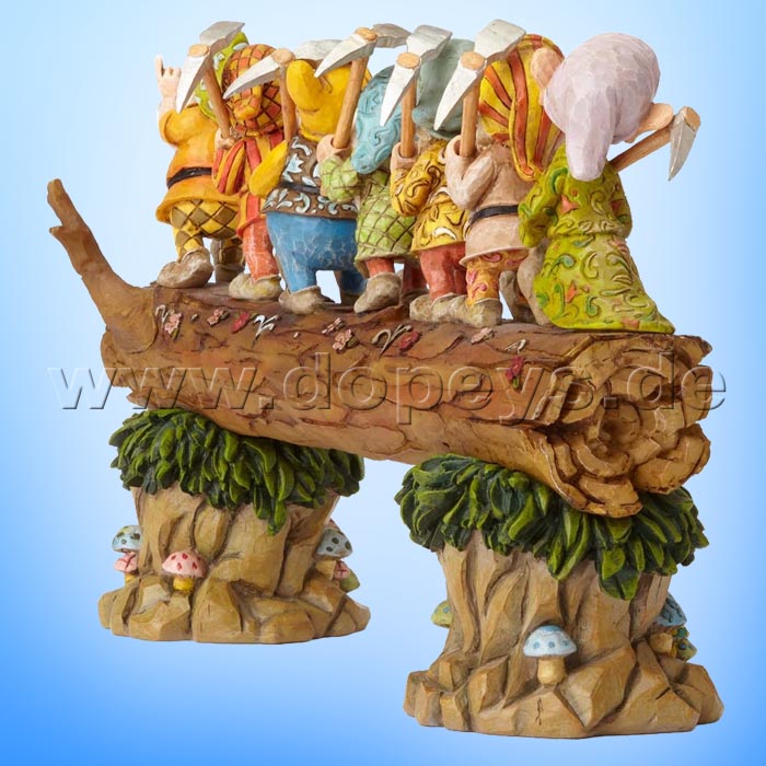 Disney Traditions / Jim Shore figurine from Enesco "Homeward Bound (Seven Dwarfs Figurine)" 4005434