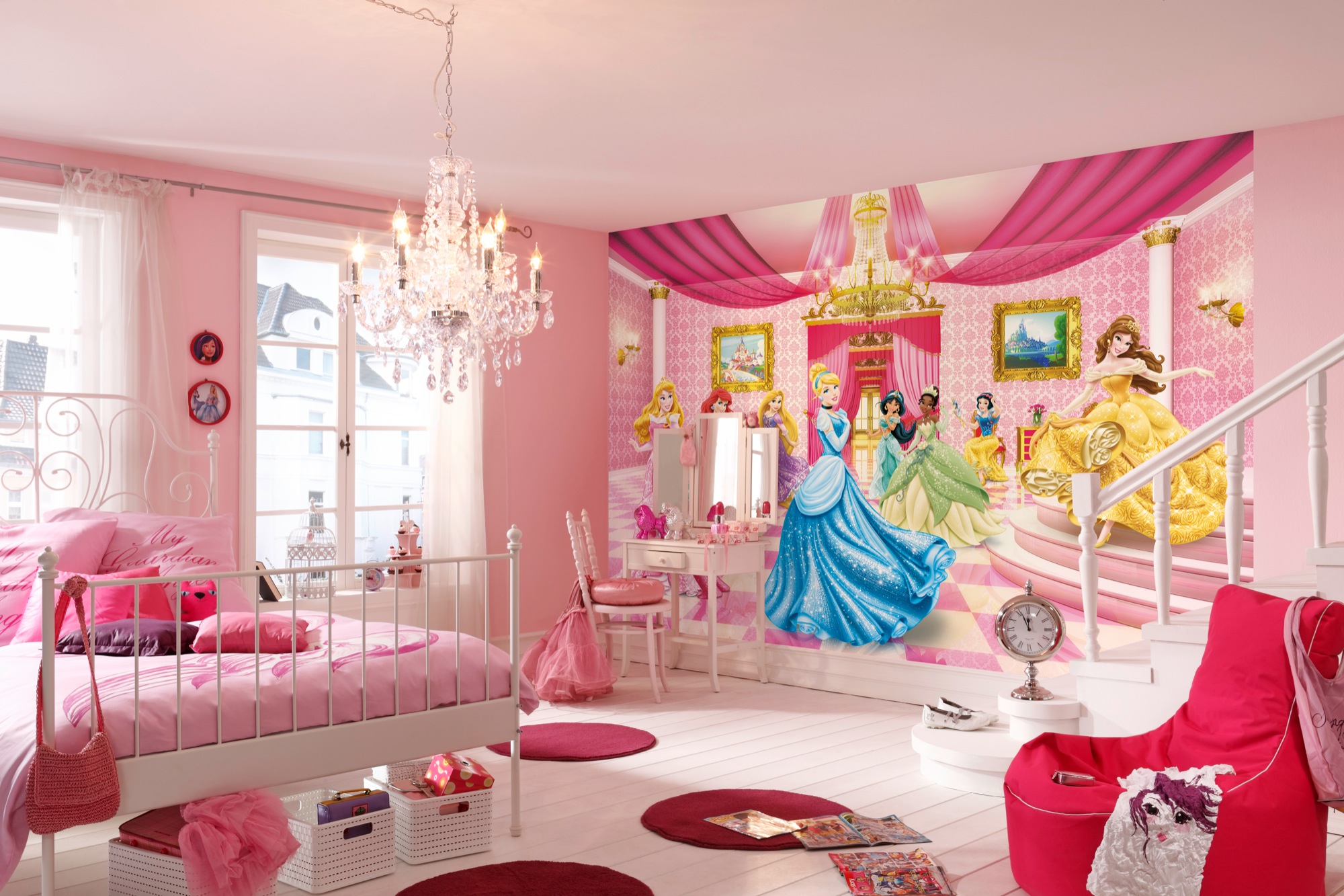 Детская принцесса. Фотообои Komar Disney Princess. Комната с принцессами Диснея. Детские комнады для девачк. Детские комнаты для девочек.